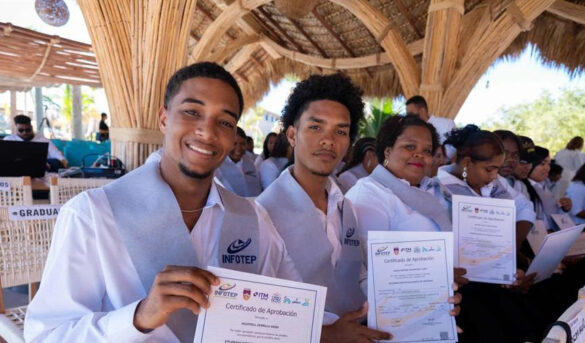 Infotep gradúa a 63 participantes del primer Diplomado Distintivo del Puerto de Cruceros Cabo Rojo