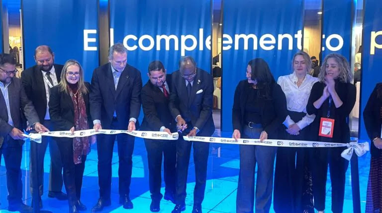 República Dominicana asume liderazgo turístico regional en FITUR 2026