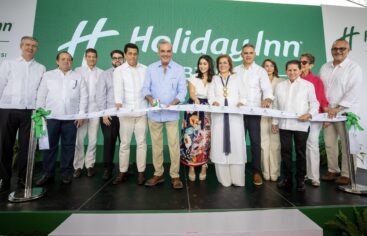 Presidente asiste inauguración hotel US$26 mm en Puerto Plata 