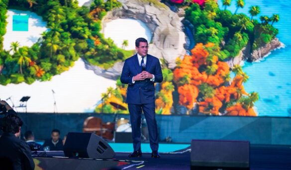 Ministro de Turismo promueve a RD ante más de 1,600 TTOO y agentes de viajes de México