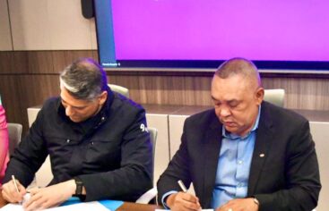 Arajet se convierte en la aerolínea oficial de los equipos nacionales de Fedom