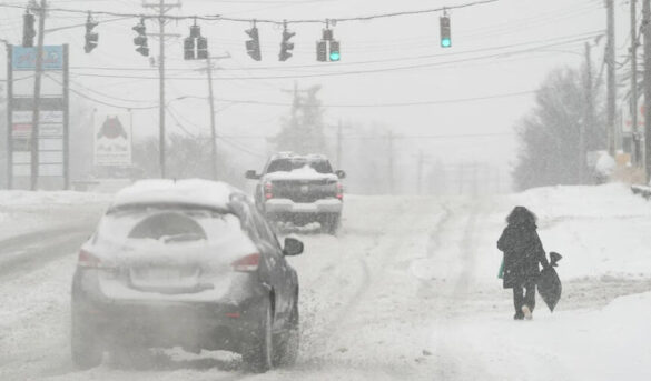 Tormenta invernal en el noreste de EE. UU. obliga a declarar emergencias y prohibir viajes