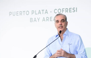 Abinader afirma el Gobierno elimina trabas y acelera la recuperación del turismo en Puerto Plata