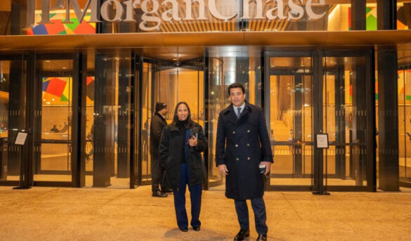Ministro David Collado presenta en Nueva York proyecciones turísticas 2026 ante líderes financieros internacionales