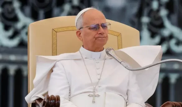 Papa León XIV condena la guerra en Domingo de Ramos