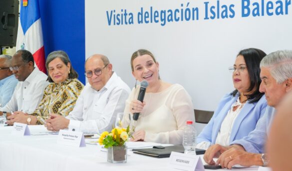 Presidenta de Islas Baleares destaca modelo del Infotep y resalta la formación como clave del turismo