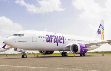 Arajet recibe su nuevo avión 14 «Salto de Jimenoa»