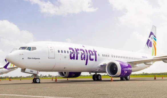 Arajet recibe su nuevo avión 14 «Salto de Jimenoa»