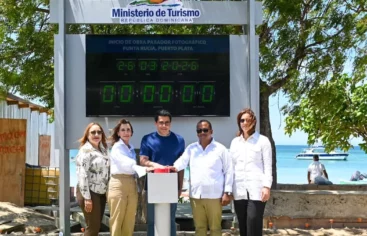 Ministerio de Turismo inicia construcción de parador fotográfico en Punta Rucia para impulsar el turismo