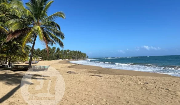 Poza de Bojolo y Los Gringos paraísos a la vista de todos en Nagua que conquista a los visitantes