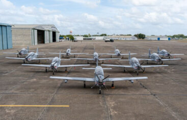 RD consolida su industria aeronáutica con la primera decena de aviones TP-75 Dulus ensamblados localmente