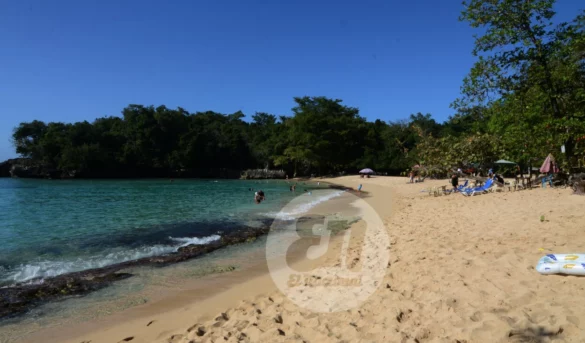¿Qué hace especial a Playa Caletón? Una joya oculta en la costa norte