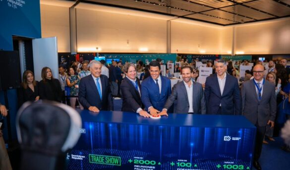 Turismo logra importantes acuerdos en Tradeshow de Miami