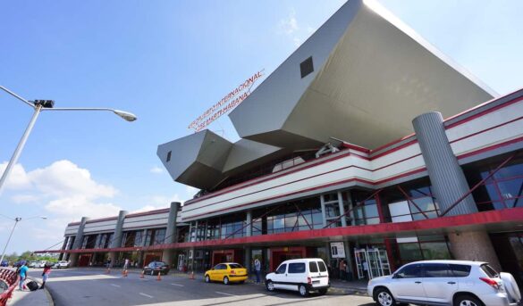 Con los vuelos a Cuba en picada, Canadá toma una decisión que sorprende al gobierno cubano.