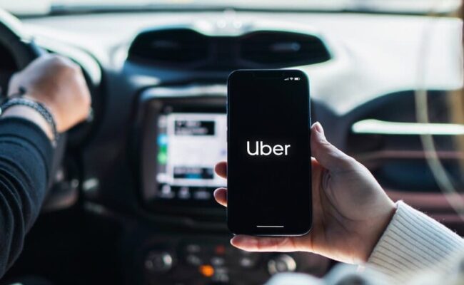 Uber lanza opción para reservar hotel en colaboración con Expedia 