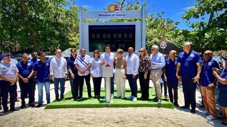 Playa Teco inicia su transformación con inversión de RD$193 millones y apuesta al desarrollo turístico