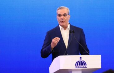 Abinader conserva respaldo político pese al deterioro de la percepción económica