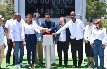 Turismo inicia construcción de carretera que conectará la Autovía del Este con Caleta