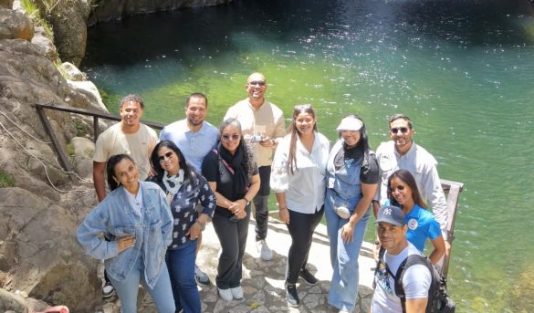 Ministerio de Turismo y ADAVIT impulsan el turismo interno con exitoso “Tam Trip” en Constanza