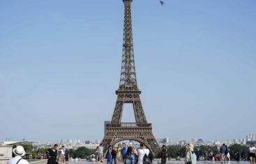 El calor extremo modifica los hábitos en el turístico París